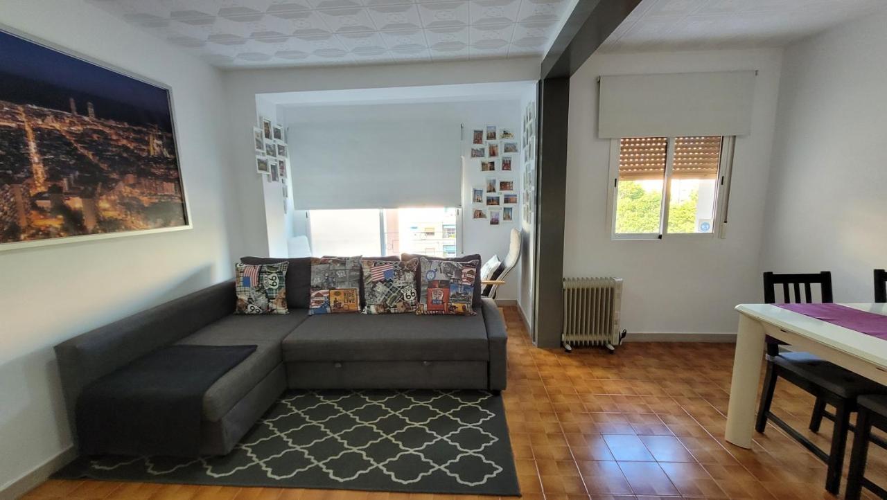 Apartaments B O D Collblanc Оспиталет-де-Льобрегат Экстерьер фото