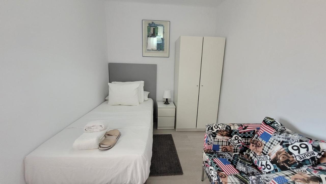 Apartaments B O D Collblanc Оспиталет-де-Льобрегат Экстерьер фото
