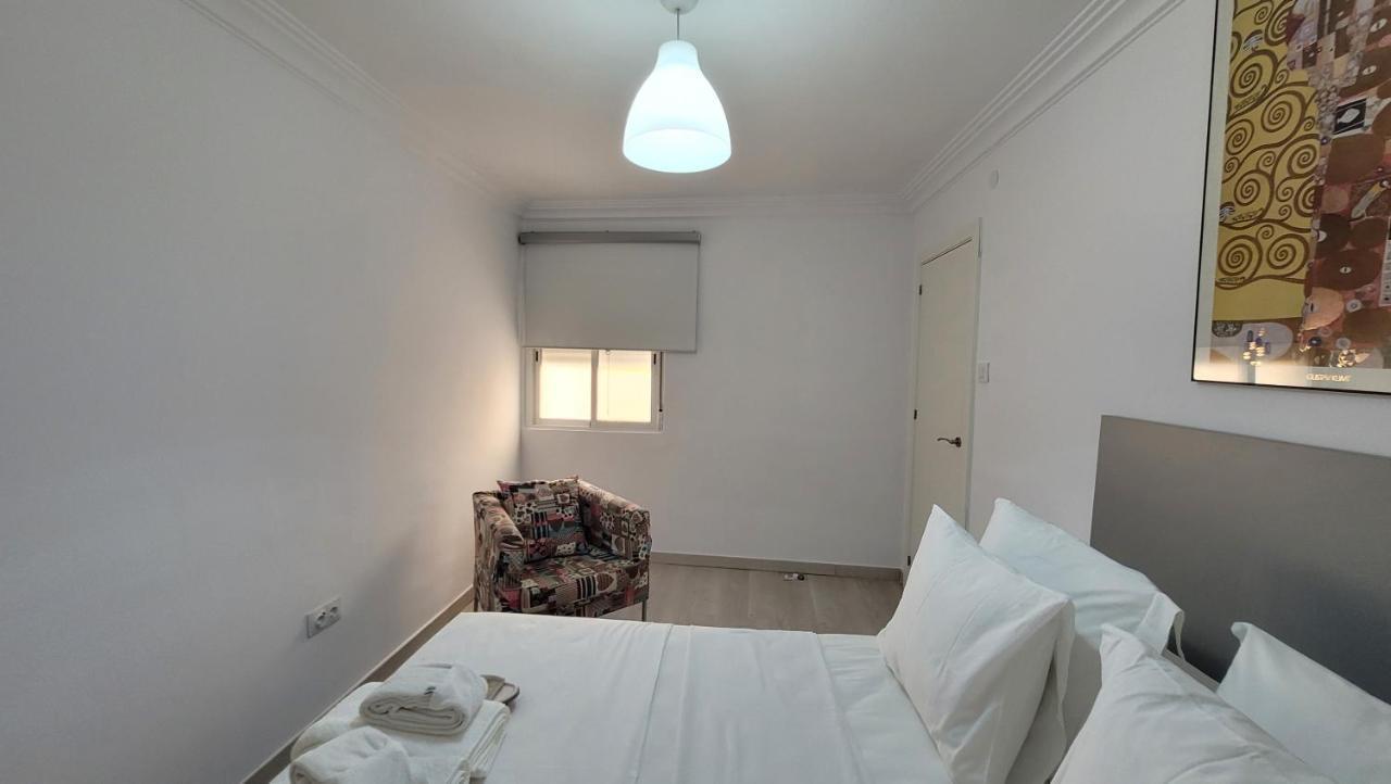 Apartaments B O D Collblanc Оспиталет-де-Льобрегат Экстерьер фото