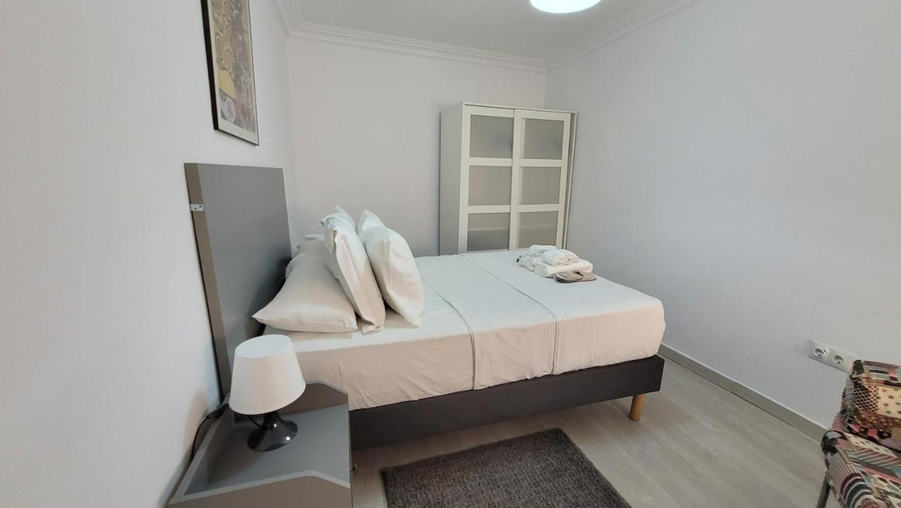 Apartaments B O D Collblanc Оспиталет-де-Льобрегат Экстерьер фото