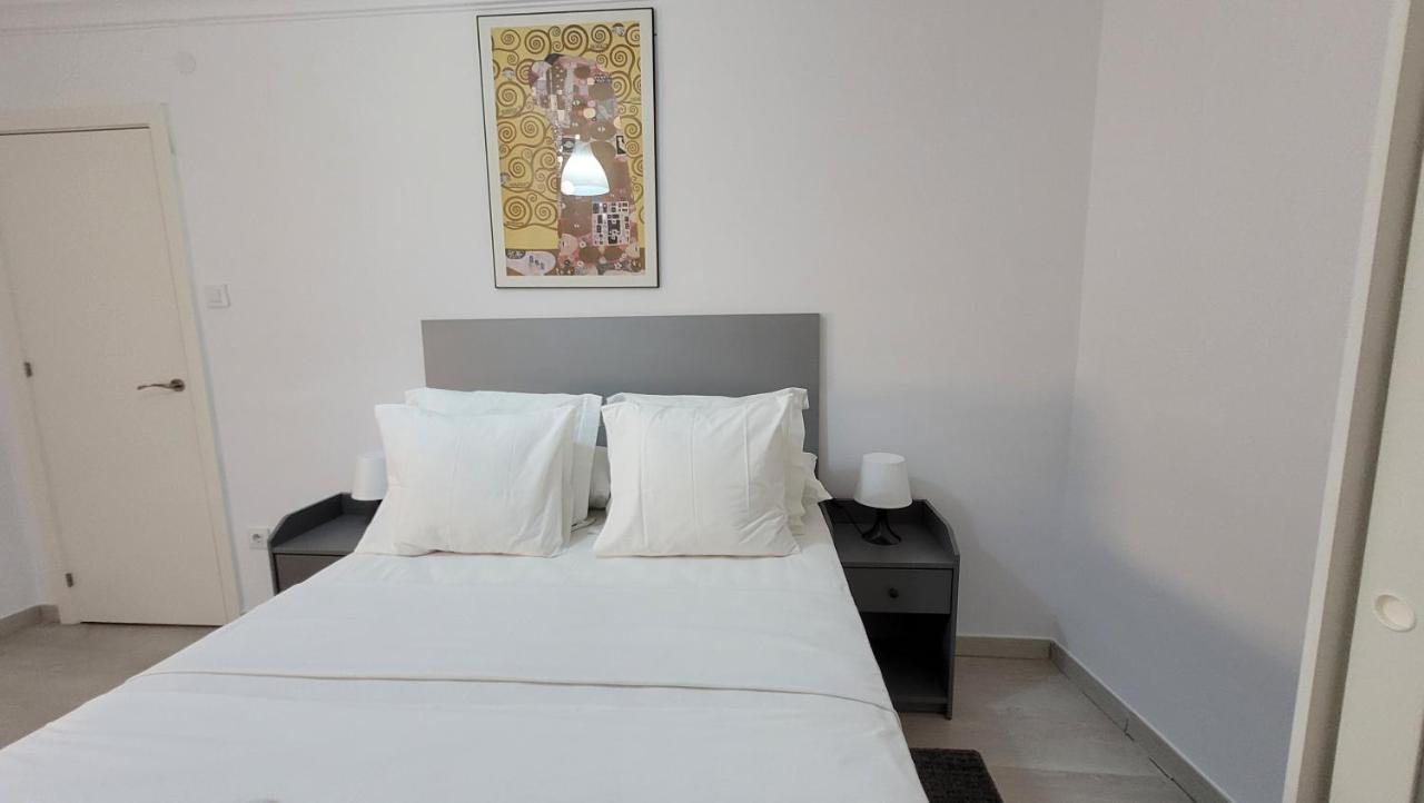 Apartaments B O D Collblanc Оспиталет-де-Льобрегат Экстерьер фото